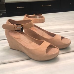 Wedge suede sandal